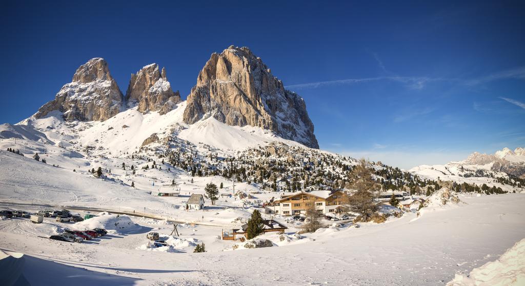 Passo Sella Dolomiti Mountain Resort Selva di Val Gardena Ngoại thất bức ảnh