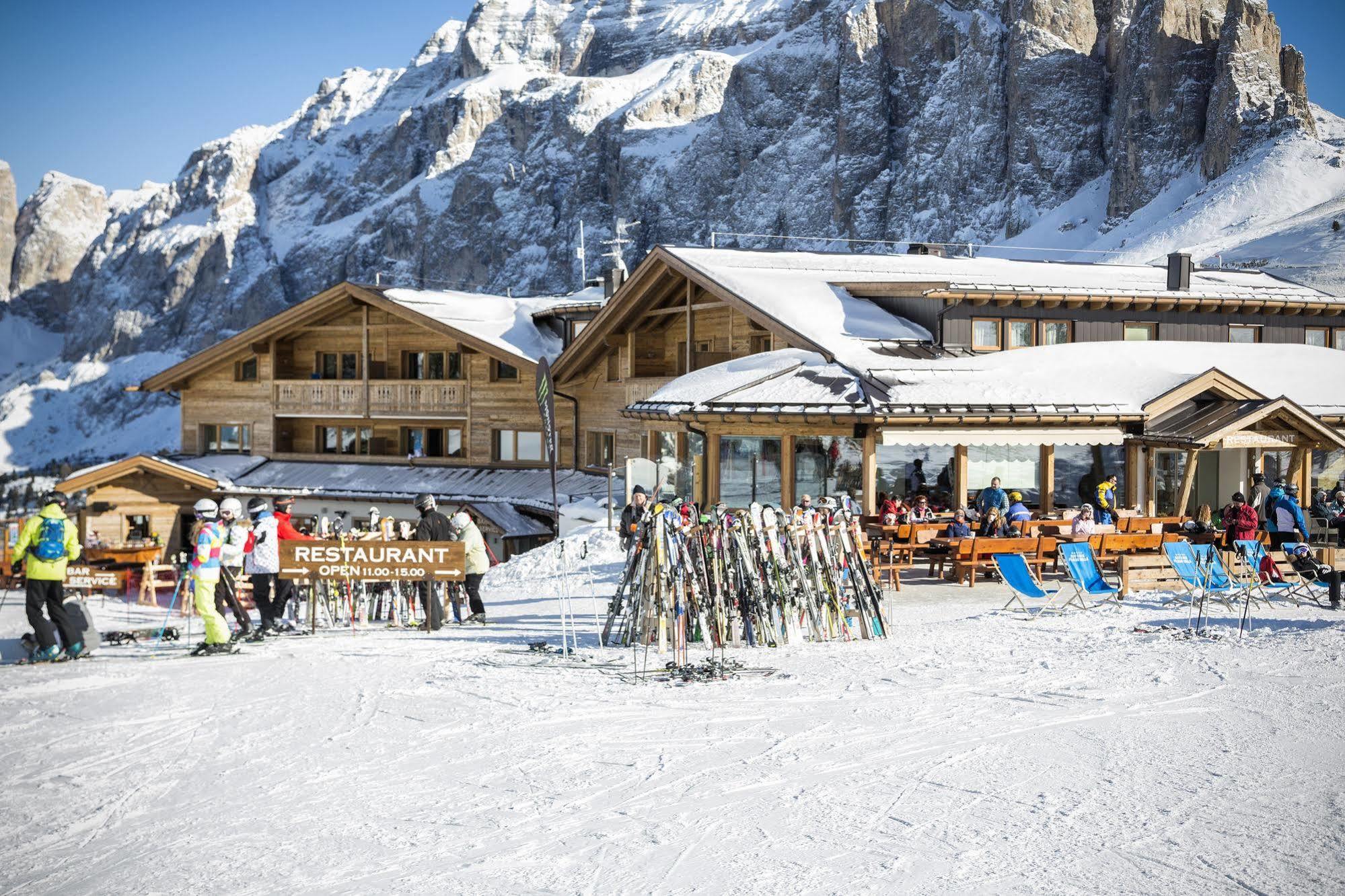 Passo Sella Dolomiti Mountain Resort Selva di Val Gardena Ngoại thất bức ảnh